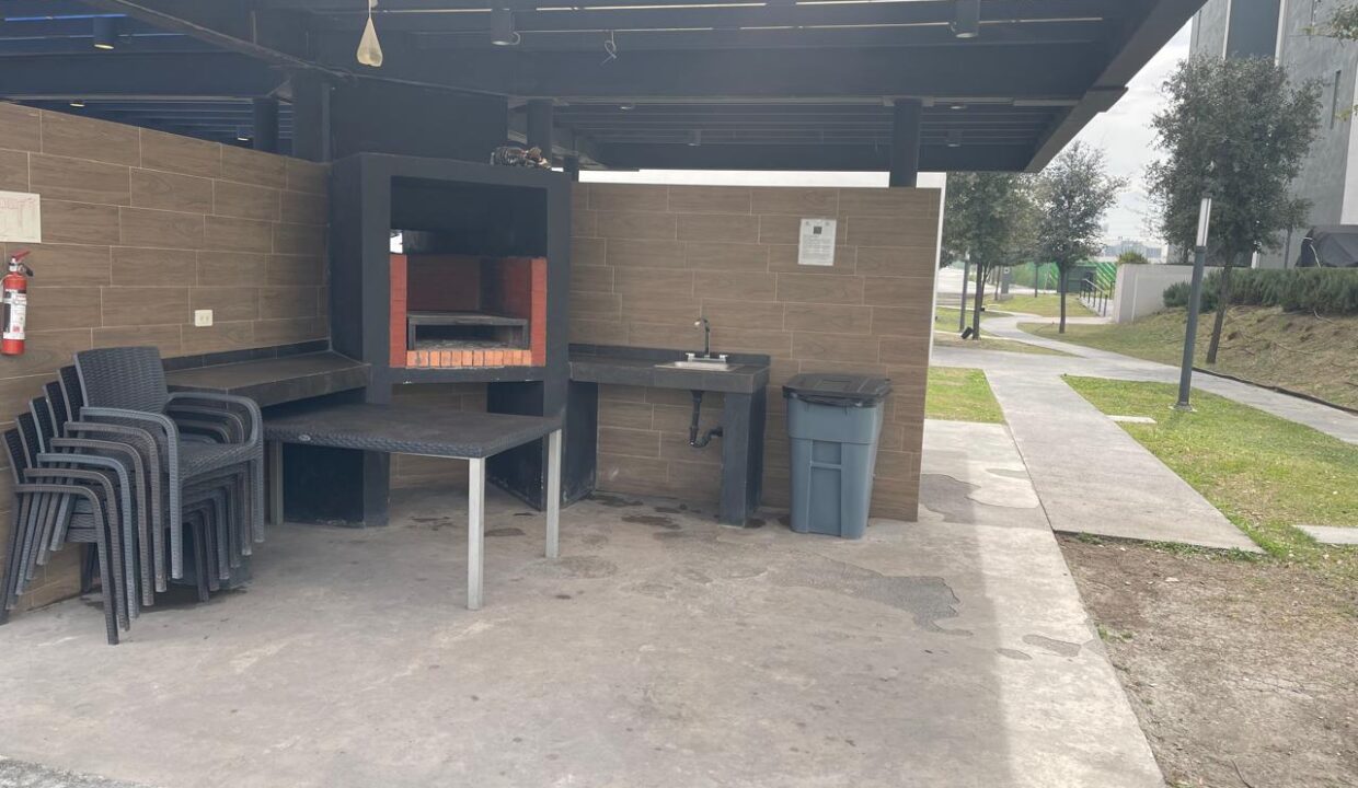 WhatsApp Image 2025-09-15 at 09.17.33 (3)