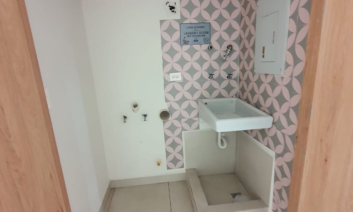 WhatsApp Image 2025-09-15 at 09.17.34 (1)